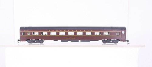 HO Rivarossi Pennsylvania Railroad Streamlined Coach Dual Lights Kadees - Picture 5 of 8