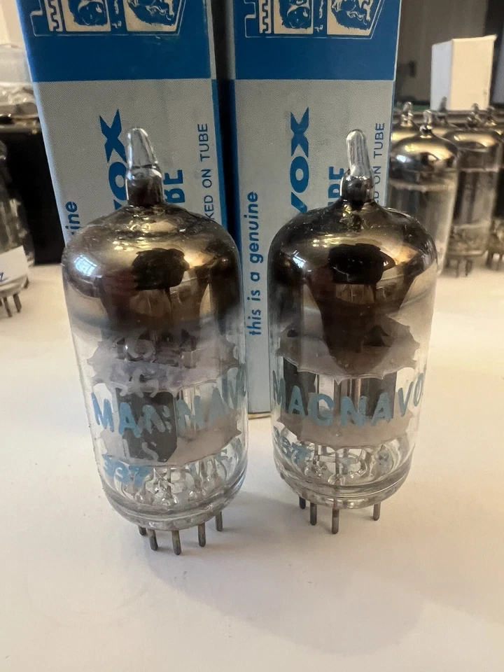 2 6CG8A Medium-Mu Triodo, Sharp-Cut Pentode-Magnavox Par Emparejado Foto 2 de 4