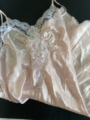 Vtg. APPEL Pink Silky Nightgown With White Lace Size Medium Lingerie Sleepwear - Picture 10 of 15