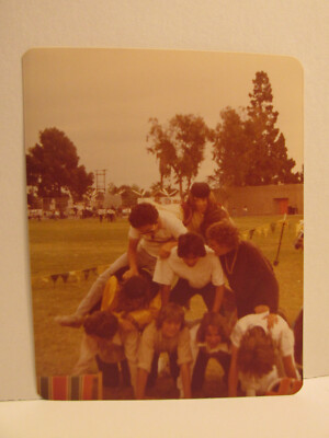 VINTAGE FOUND PHOTOGRAPH COLOR ART OLD PHOTO 1970S RENAISSANCE FAIR TEENAGERS