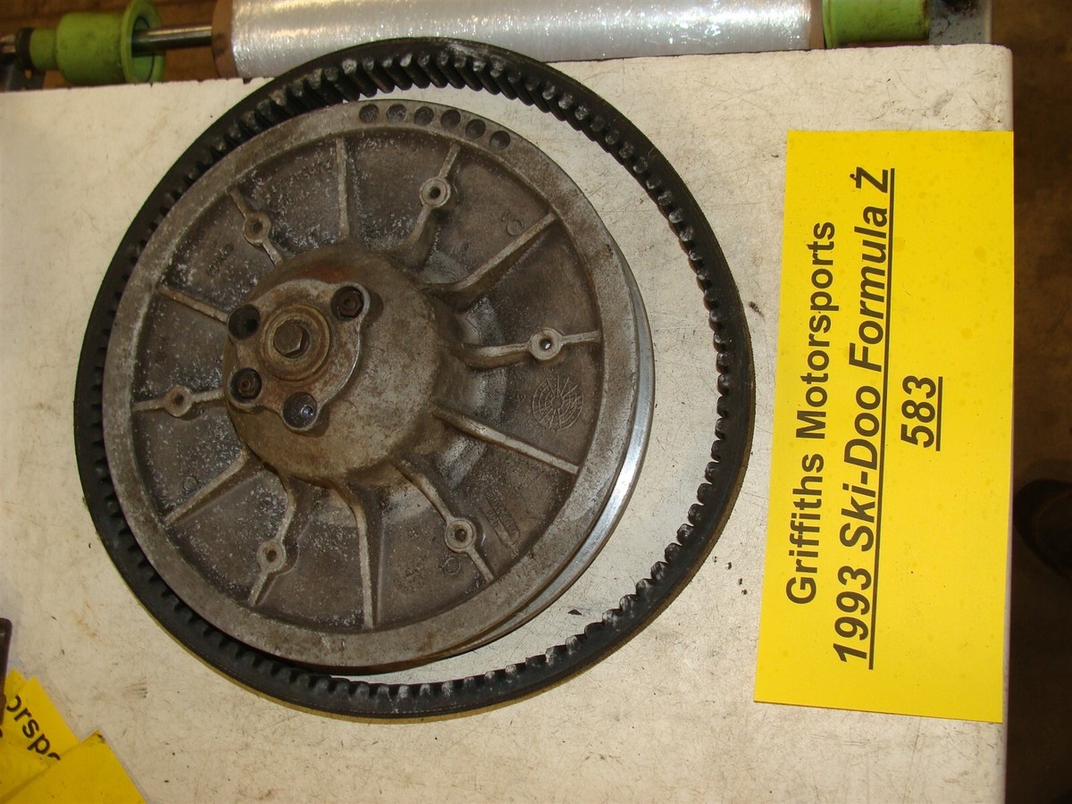 1993 Ski-Doo Formula Z 583 SECONDARY DRIVEN CLUTCH W BELT REVERSE