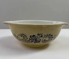 Vintage Pyrex 443 Homestead 2.5qt Cinderella Mixing Bowl Speckle Blue Beige