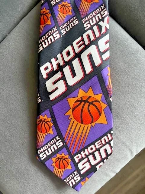 Corbata vintage 1993 con licencia oficial NBA Phoenix Suns 100 % seda - EE. UU. Foto 2 de 4