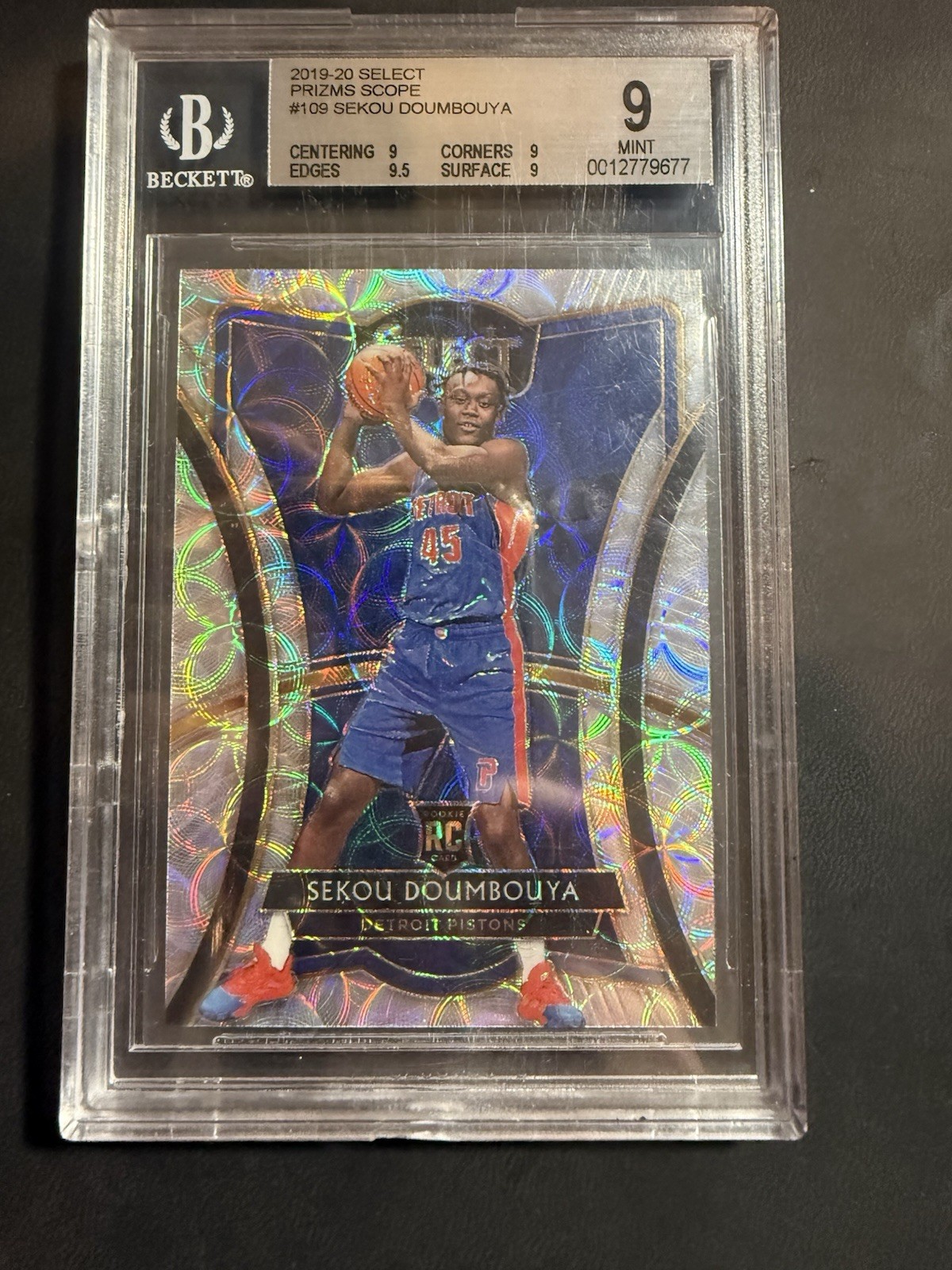 2019-20 Panini Select Concourse Scope Prizm Sekou Doumbouya #71 BGC 9