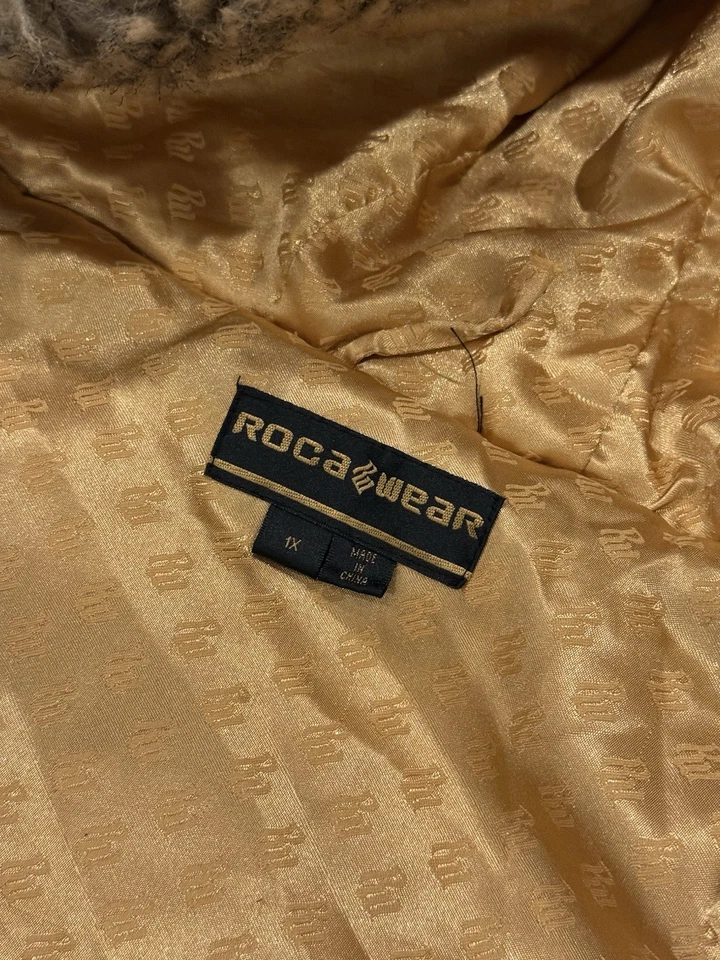 Rocawear Womens Size XL Down Jacket Y2K Logo Embroidered Cropped Hooded Fur - Image 4 of 4