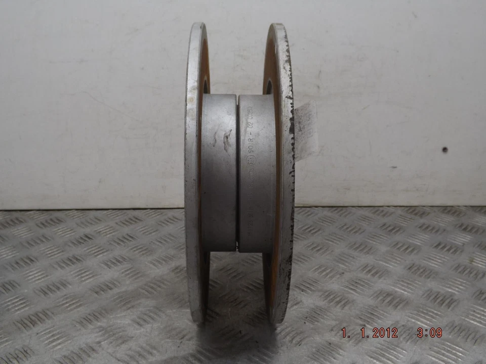 Land Rover Discovery Sport Pair Of Rear Brake Disc / Drum Mk1 2.2 Diesel 14-19Z - Image 3 of 4