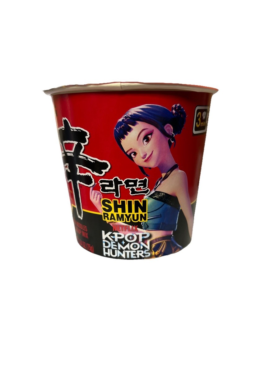 Nongshim Kpop Demon Hunters SHIN RAMYUN CUP Huntrix Zoey Takedown