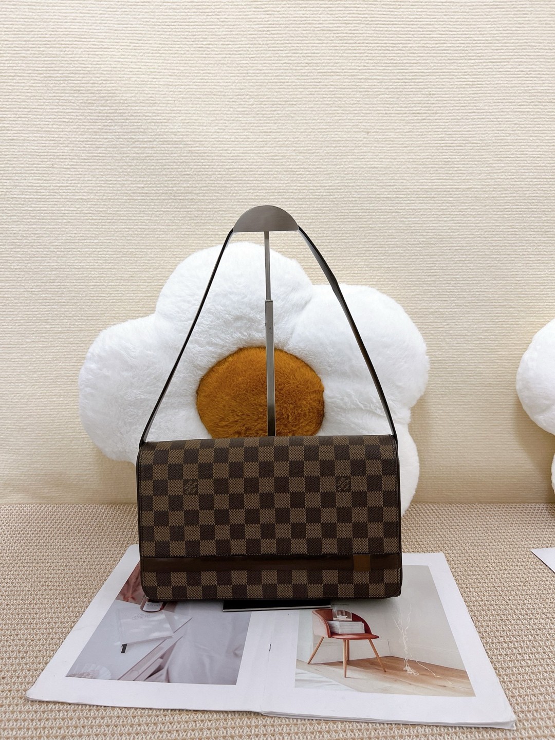 Louis Vuitton Pre-Owned Authentic Underarm Bag Free Tracked Shipping