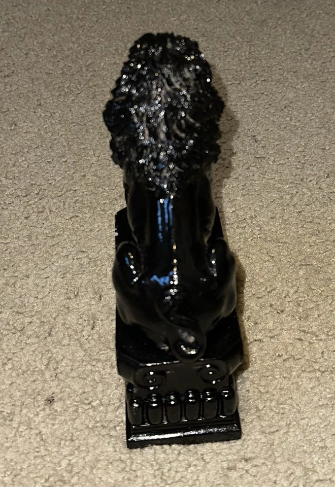 Black 8"x 5"x 2" Lion Statue/Figurine Garden Ornament/Paperweight  - Image 3 of 4