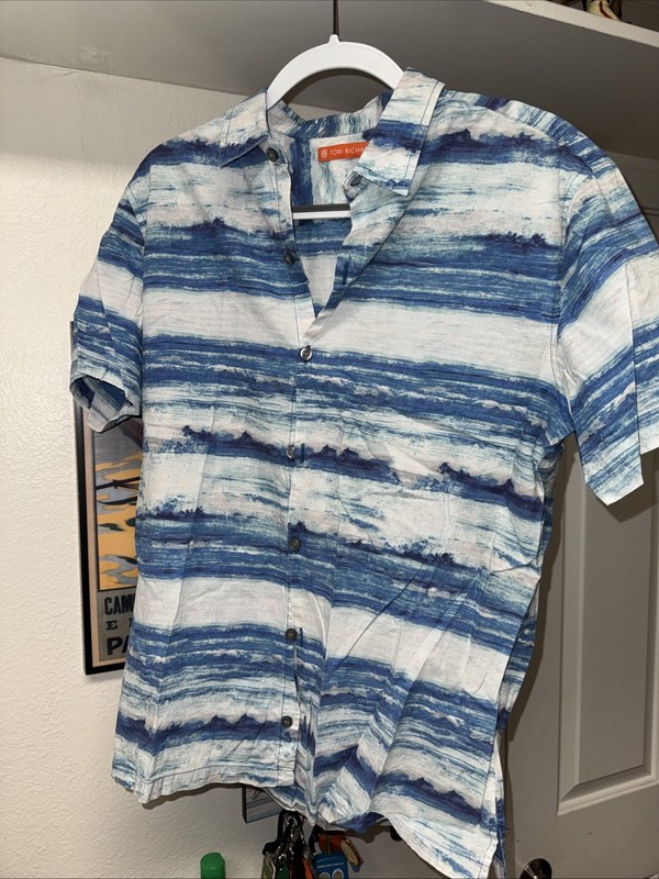 Tori Richard Medium Short Sleeve