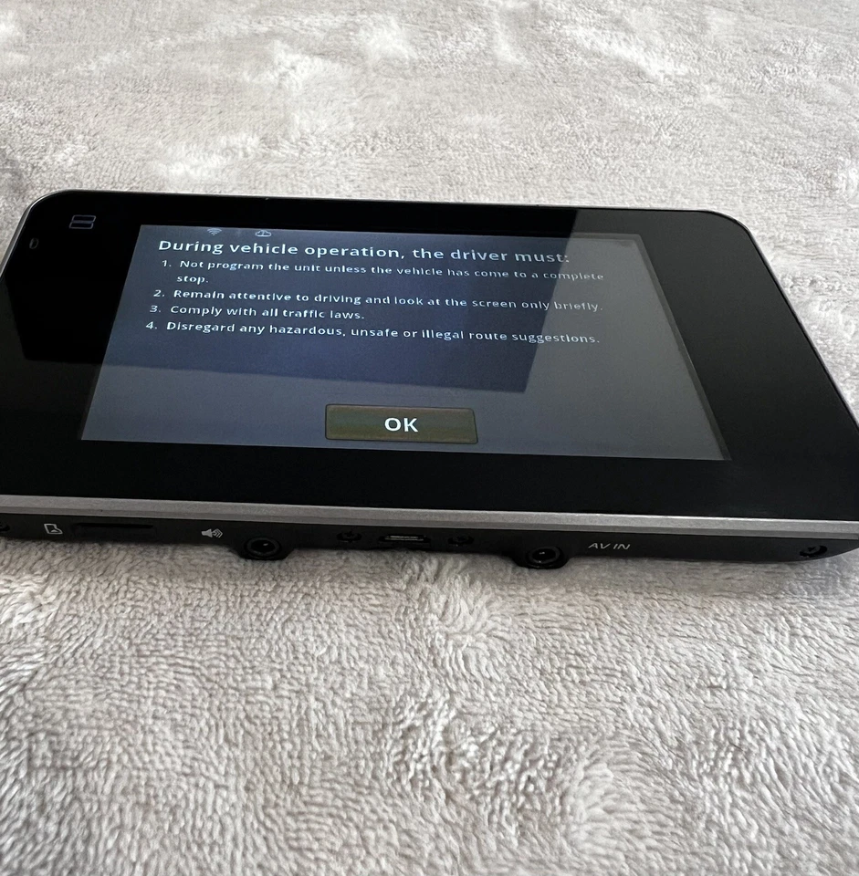 Magellan SmartGPS Road Mate 5295T-LMB Touchscreen N399M - Image 2 of 4