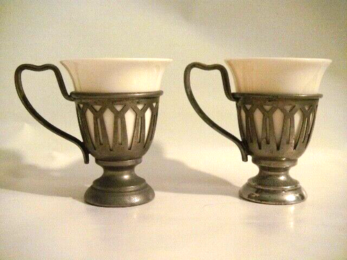 ANTIQUE PAIR OF LENOX BELLEEK CREAMY BONE CHINA EGG CUPS W METAL STAND 1889-1906 - Picture 6 of 20
