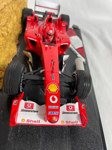 SAMPLE 1:18 Hot Wheels 2004 Michael Schumacher Ferrari F1 King of the Desert - Picture 14 of 17