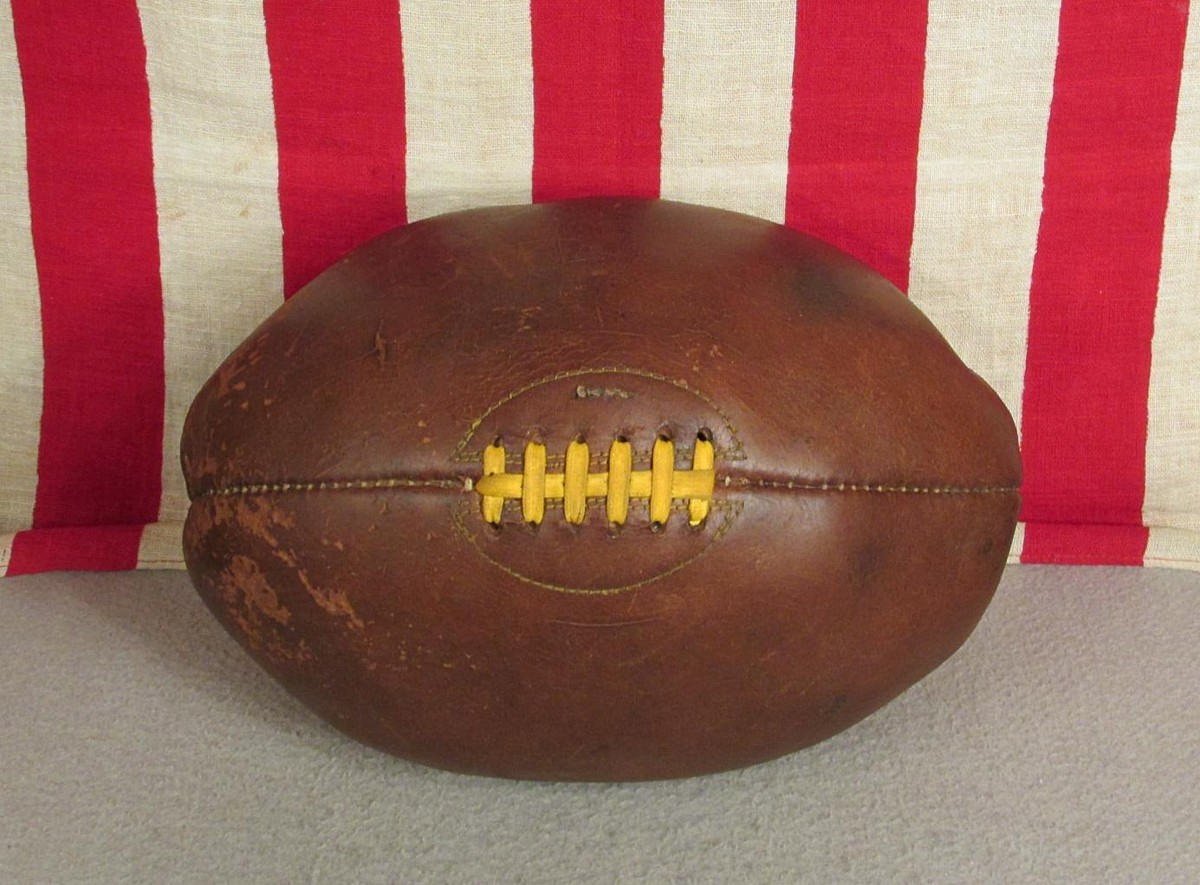 その他 Rugby ball Vintage 1940s Brown Genuine Leather Rugby Ball with Laces Great