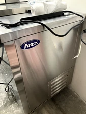 Atosa MBGF24GR 24″ GLASS Chiller for Bars and Restaurants