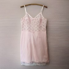 VINTAGE Warners Lingerie Pink Nylon Lace Trim Full Slip Sz 38 USA