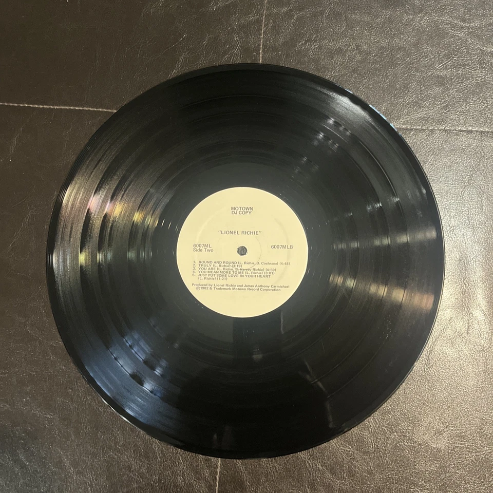 Lionel Richie DJ Motown Promotional Signed Copy - Image 3 of 4