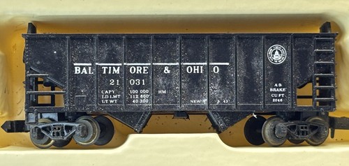Coche tolva escala N Con-Cor Baltimore y Ohio 70 toneladas 2 bahías con carga B&O #21031 | Condition: Used
