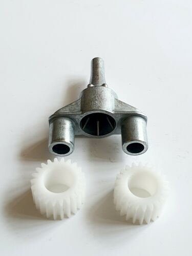 Original Karcher K2 Pressure Washer Motor Plastic Gear & shaft P/No: 5.352-093 - Picture 3 of 3