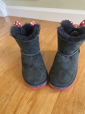 Disney UGGS! Girls Size 12 Adorable 