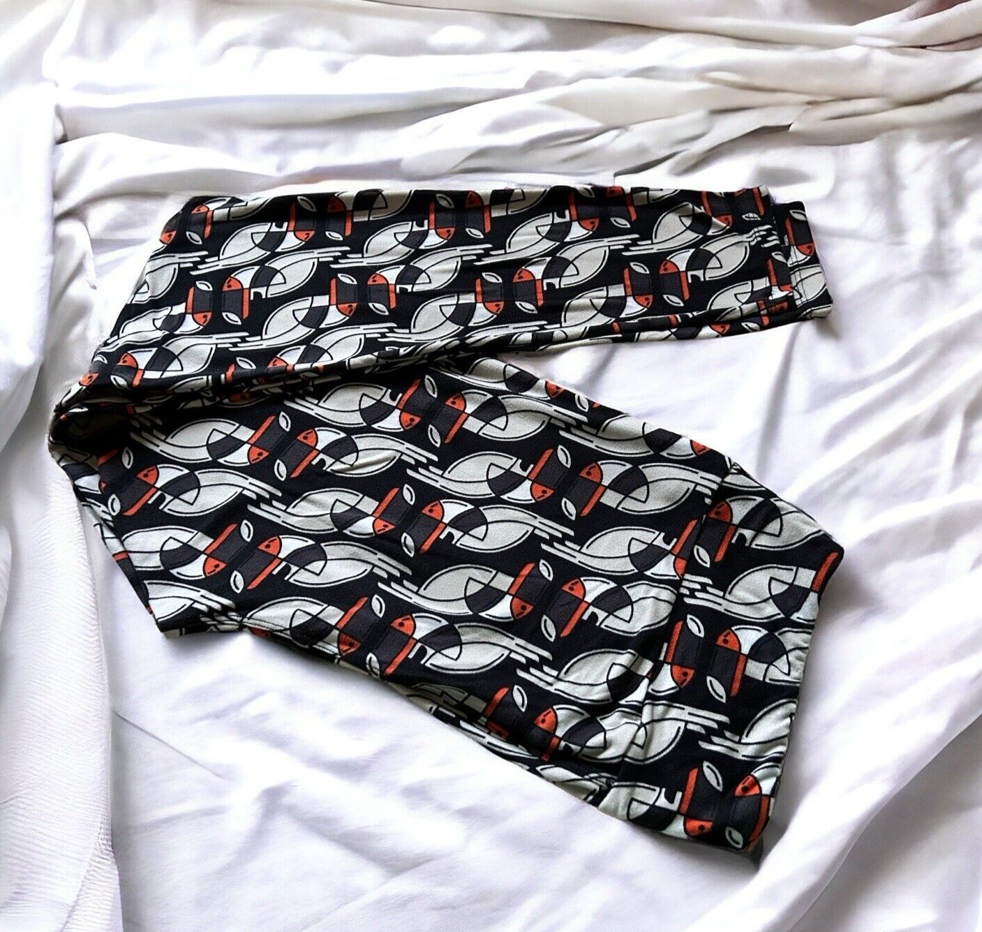 ALTRA Leggings TC Lularoe alti e curvy nero rosso bianco art deco uccellino tucano