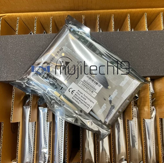 New Lenovo ThinkSystem 930-24i 4GB Flash PCIe x8 RAID Adapter FRU P/N: 01KN509 - Image 3 of 4