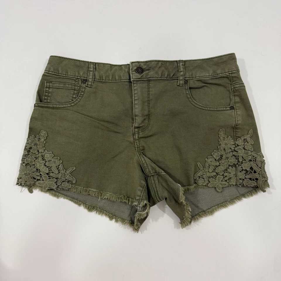 Pantalones cortos de mezclilla Altar'd State verde dobladillo deshilachado talla 29 mezcla de algodón elástico Foto 2 de 4