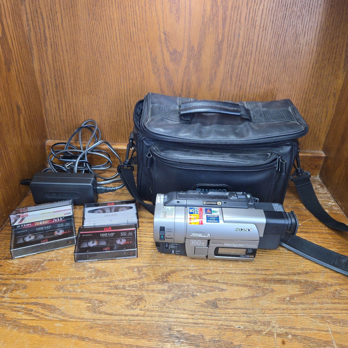 SONY VideoHi8 Handycam CCD-TRV60 ⑦ Sony NTSC Hi8 Handycam Camcorder - Video Transfer - VGC (CCD