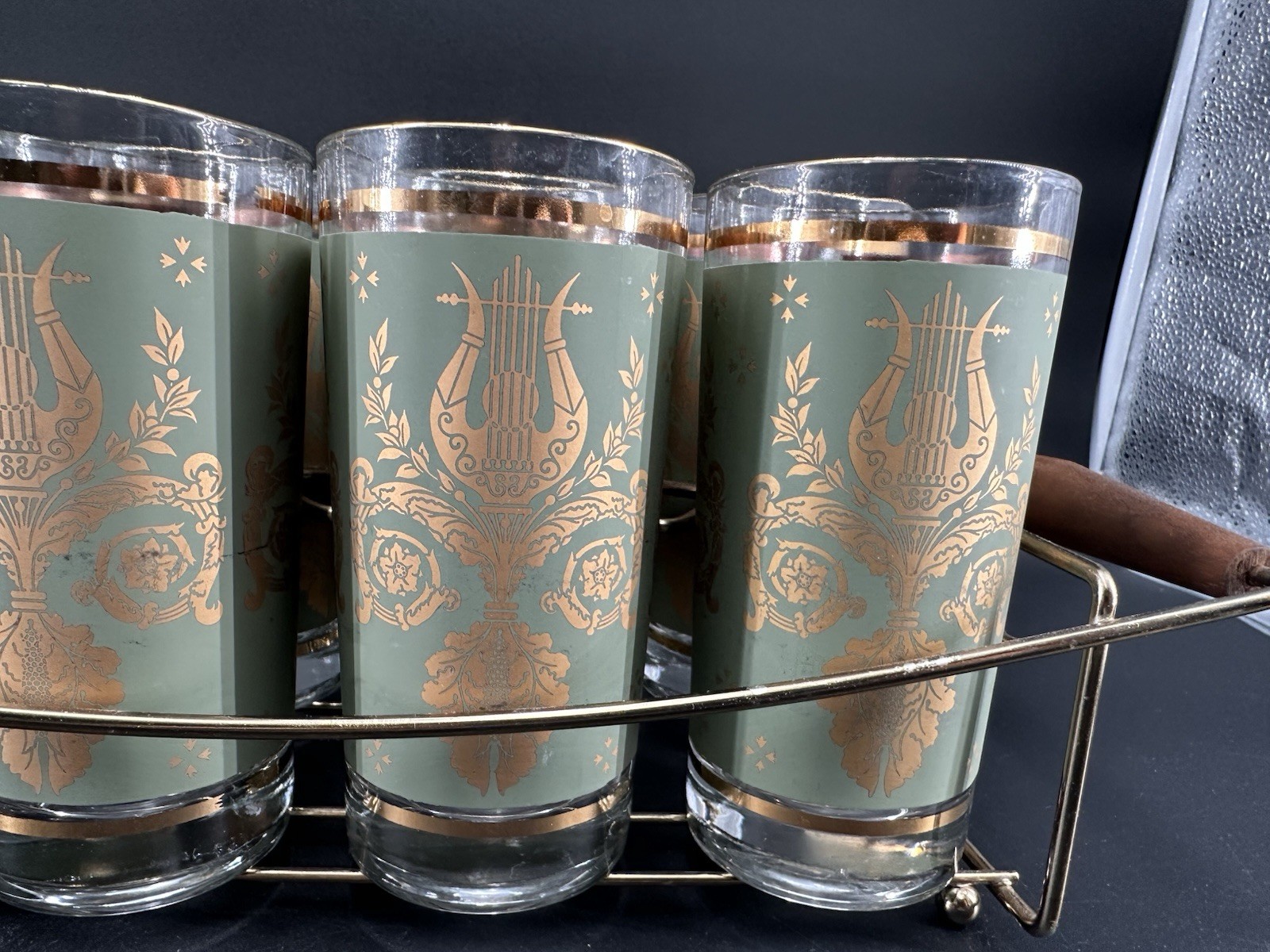 Jeanette Glass Co Laurel & Lyre 8 Piece Glass Set with Holder Vtg Green & Gold