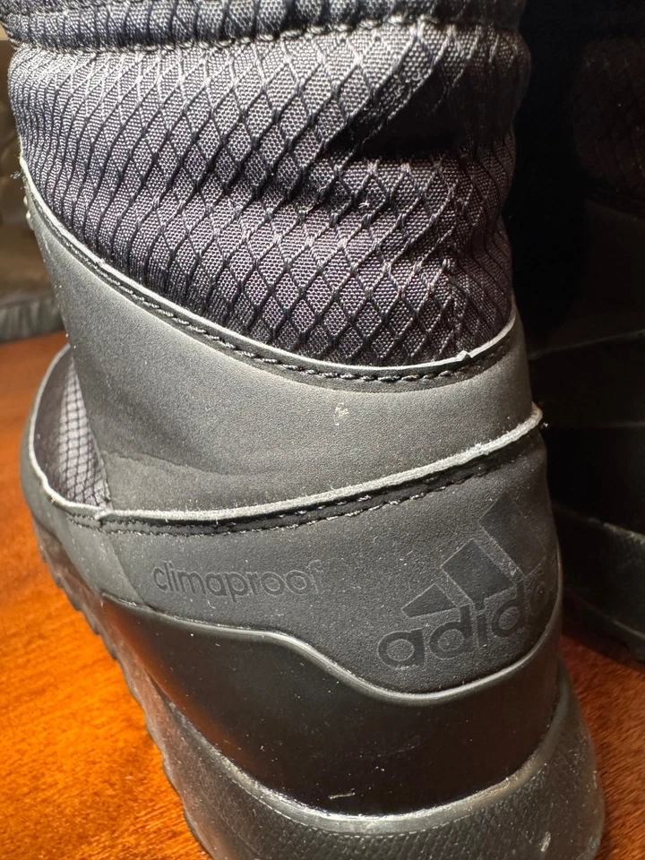 Botas Adidas para nieve/invierno negras Foto 2 de 4