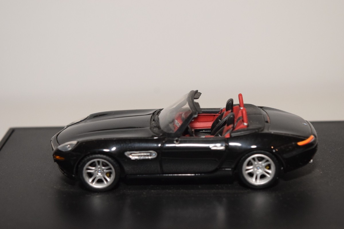 BMW Z8 Roadster IAA 1999 ミニチャンプス ディーラー別注 BMW Z8 Roadster IAA 1999 ミニチャンプス ディーラー別注 2000