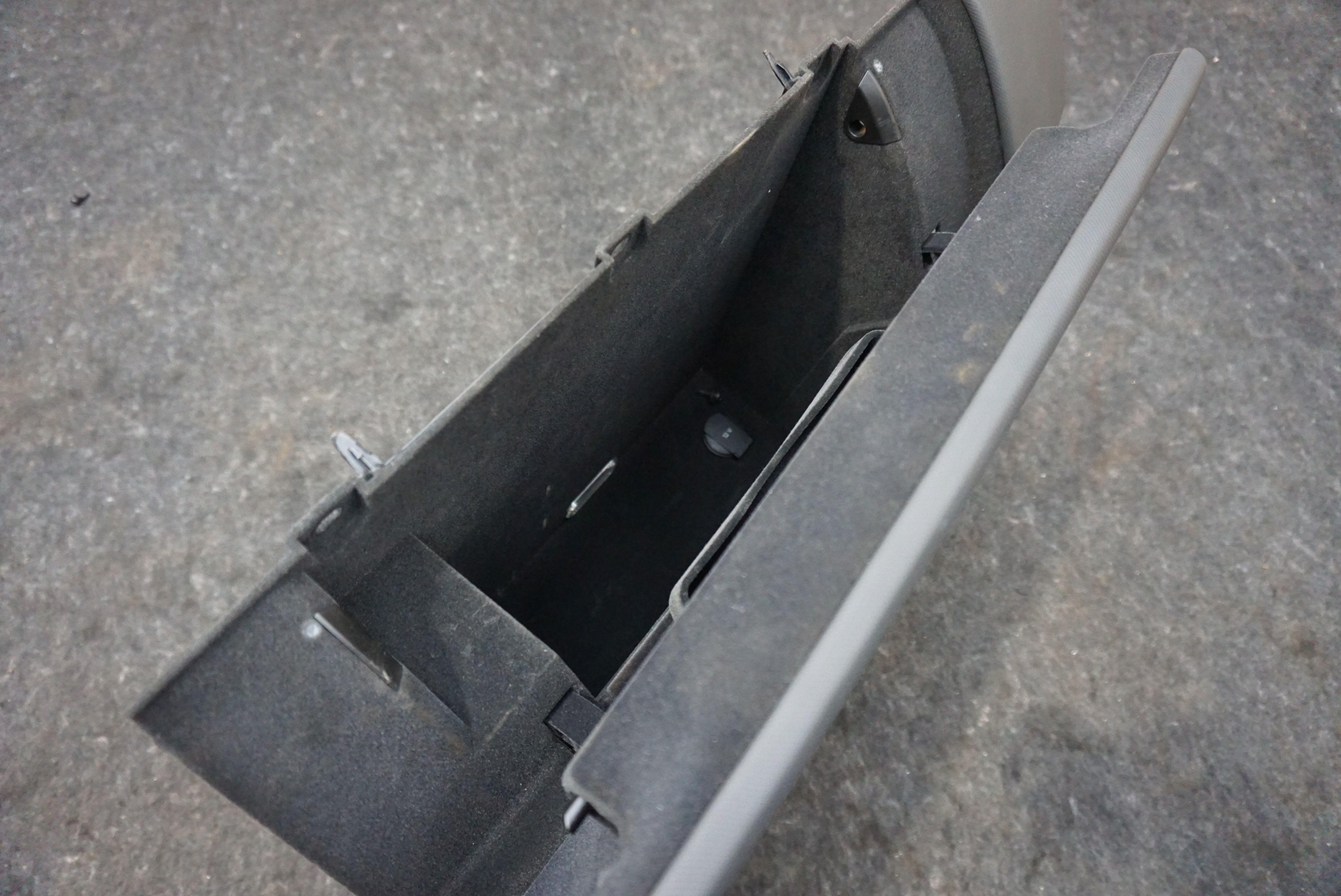 Glove Box Dash Compartment W/ Kick Panel Cover 423857104 Audi R8 Type 42 2008-15