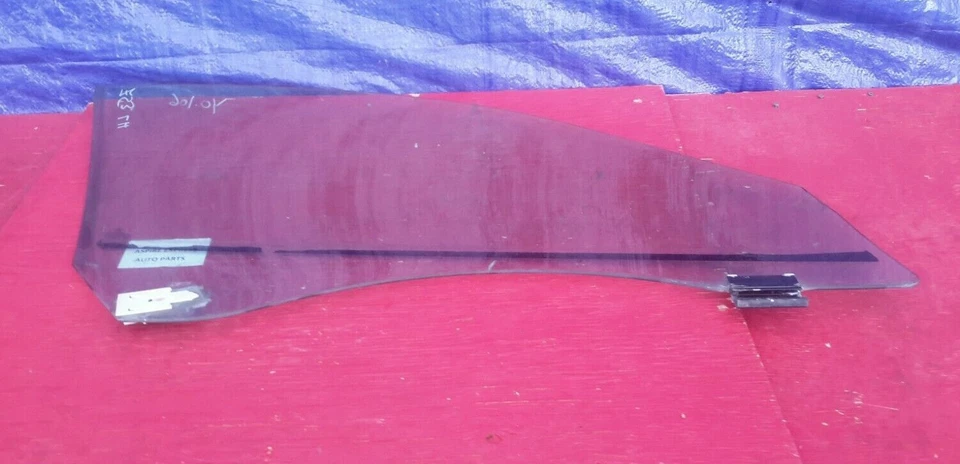 2004-2005 BMW 645CI E63 Door Window Glass OEM Left Diver Side  - Image 2 of 4