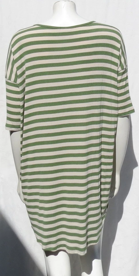 LULAROE бежевый зеленый полоски ребристый трикотажа вискозы IRMA футболка туника верхний размер M EUC - Изображение 2 из 4