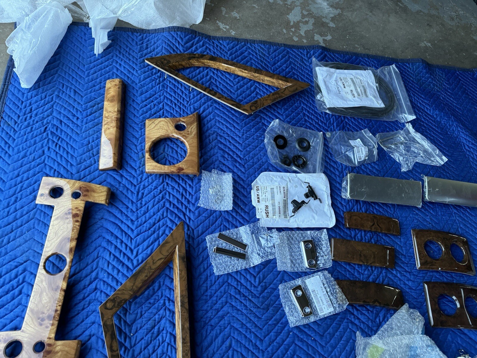 Rolls Royce Phantom 2004 Nos Interior Parts Collection