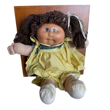1978 1982 Cabbage Patch Doll Appalachian Artworks Brown Hair Blue Eyes READ