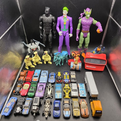 #ad Mix Lot Toy Box Clean Out Action FiguresHot WheelsView Master Newer Vintage $30.00