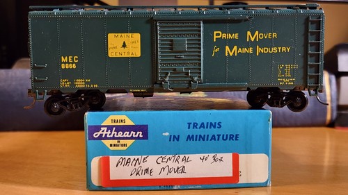 Coche de carga Maine Central RR 40' SD 8866 Prime Mover con caja azul Kadee Athearn HO | Zustand: Used