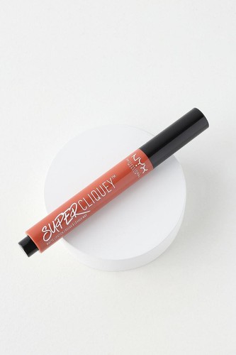 Lápiz labial mate NYX Super Cliquey en la DL/Secreto - Imagen 3 de 4