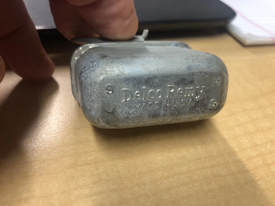 Pontiac 1966 66 2+2 Bonneville Catalina Grand Prix nuevo de stock bocina relé GM 1115838 Foto 3 de 4