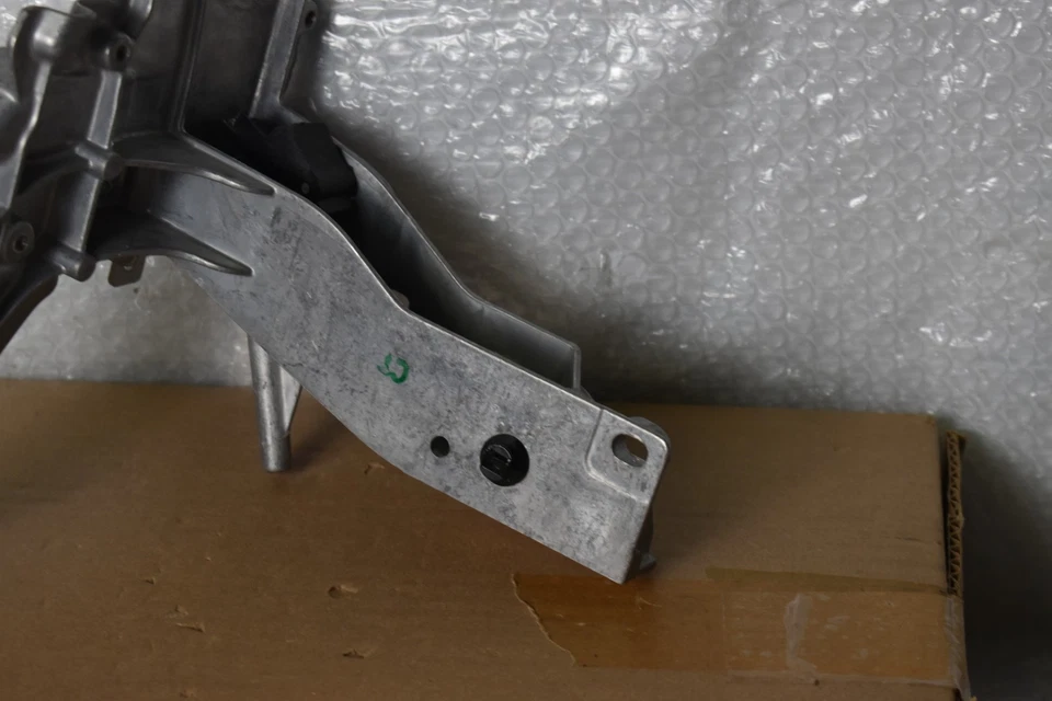 MERCEDES BENZ E400 4MATIC CONSOLA TRASERA DERECHA 2015-2018 OEM A 253 621 07 00 Foto 4 de 4