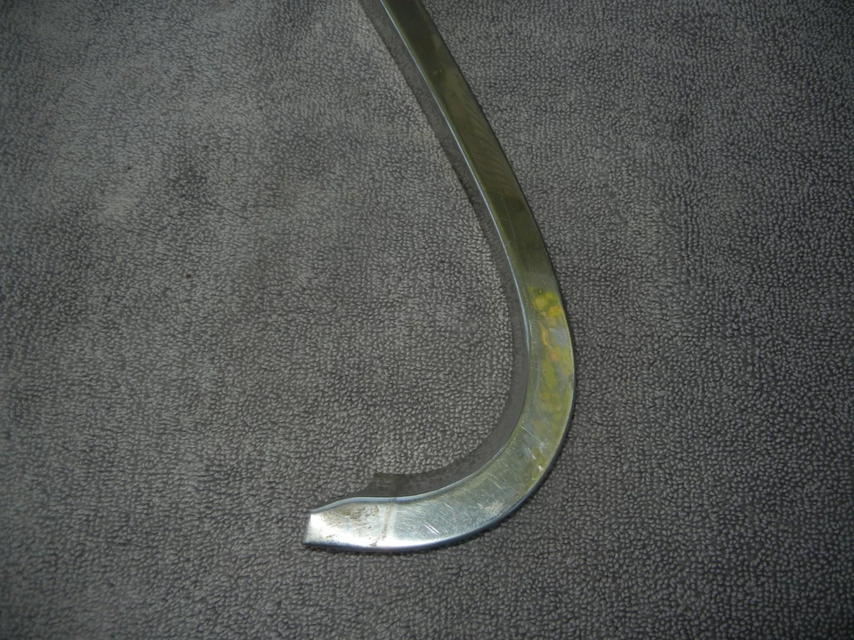 1973 Volvo P1800 ES левое заднее боковое окно задняя хромированная отделка молдинг - Изображение 2 из 4