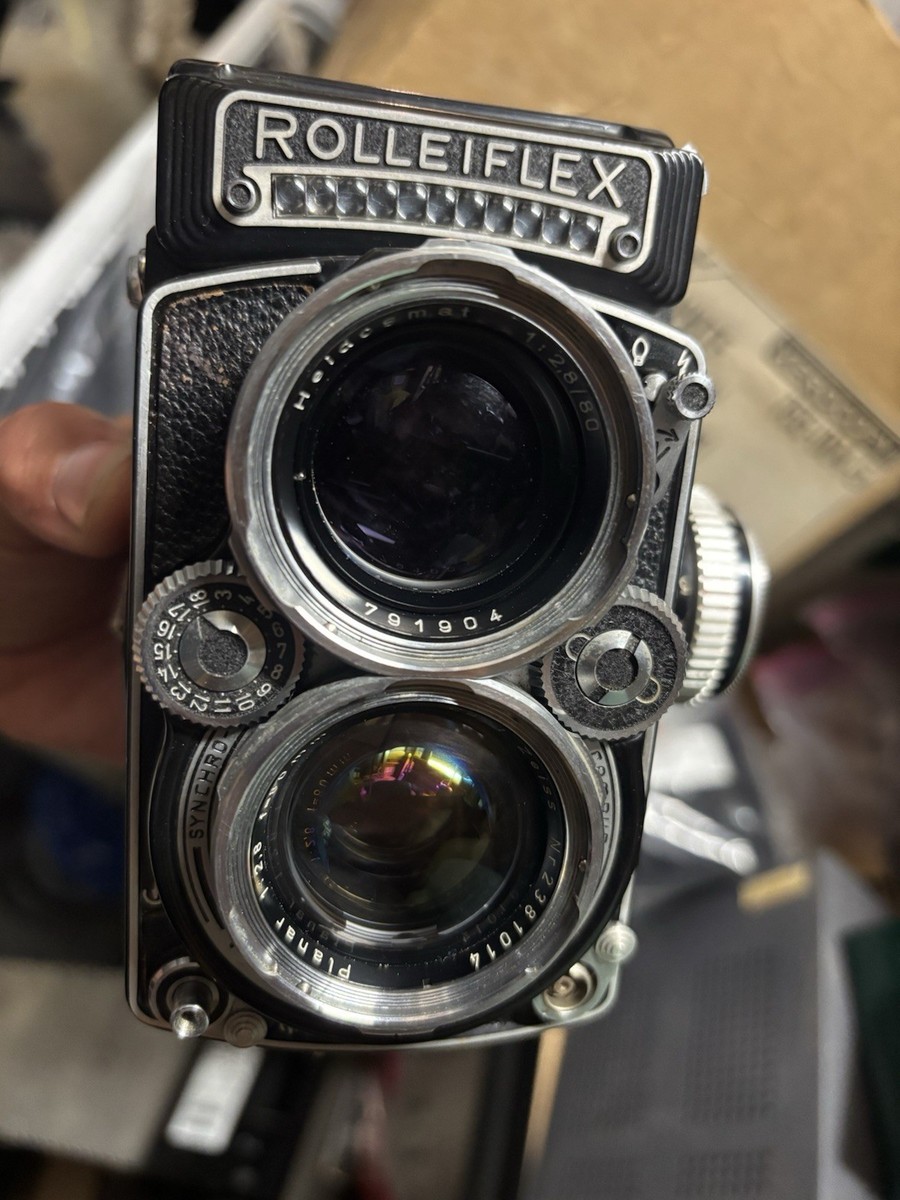 Rolleiflex 2.8E TLR Camera Carl Zeiss Planar 1:2.8 80mm Lens