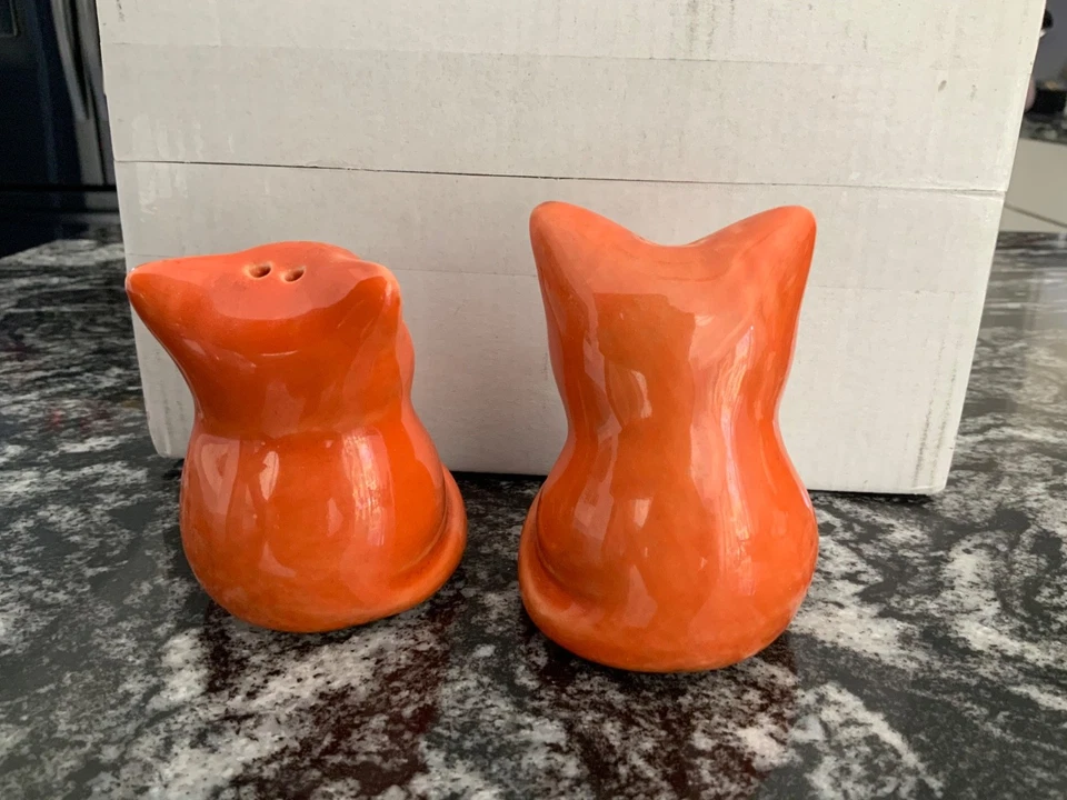 Juego de 2 saleros y pimenteros FOX de colección naranja 2,5” x 3” zorros rojos bebé Foto 2 de 4