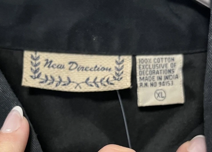 Chaqueta vintage New Directions XL negra con temática navideña  Foto 3 de 4