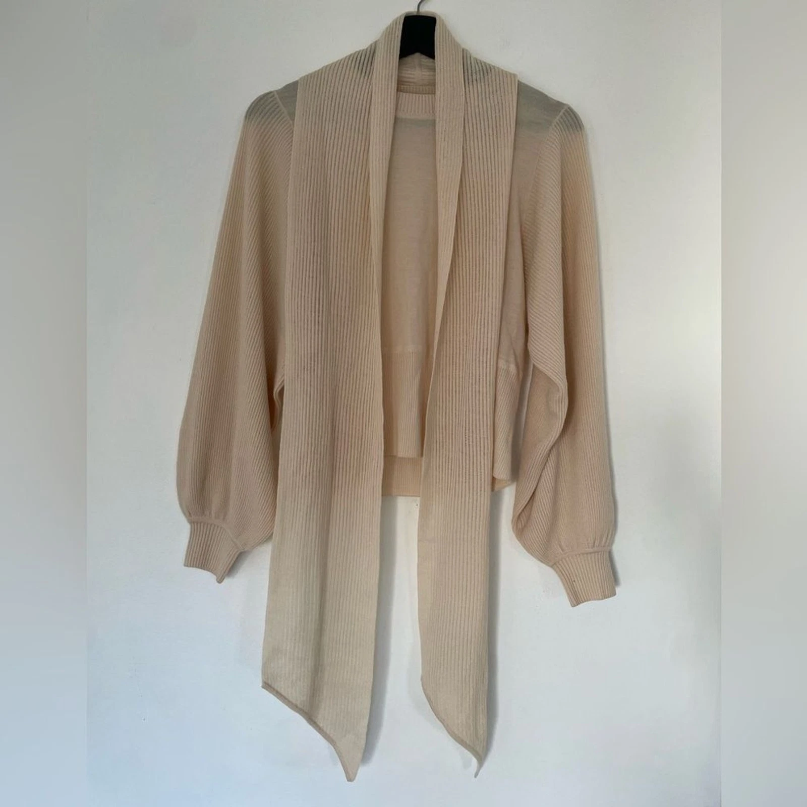 Chloe 100% Merino Wool Balloon Sleeve Sweater Top w/ Scarf Detail Size XS
Opens in a new window or t