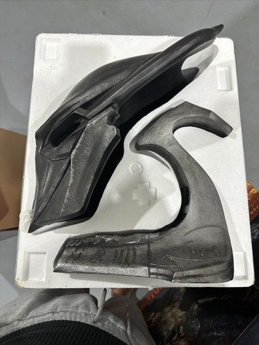 Predators The Falconer Mask Prop Replica Sideshow Collectibles (H475) - Picture 6 of 8