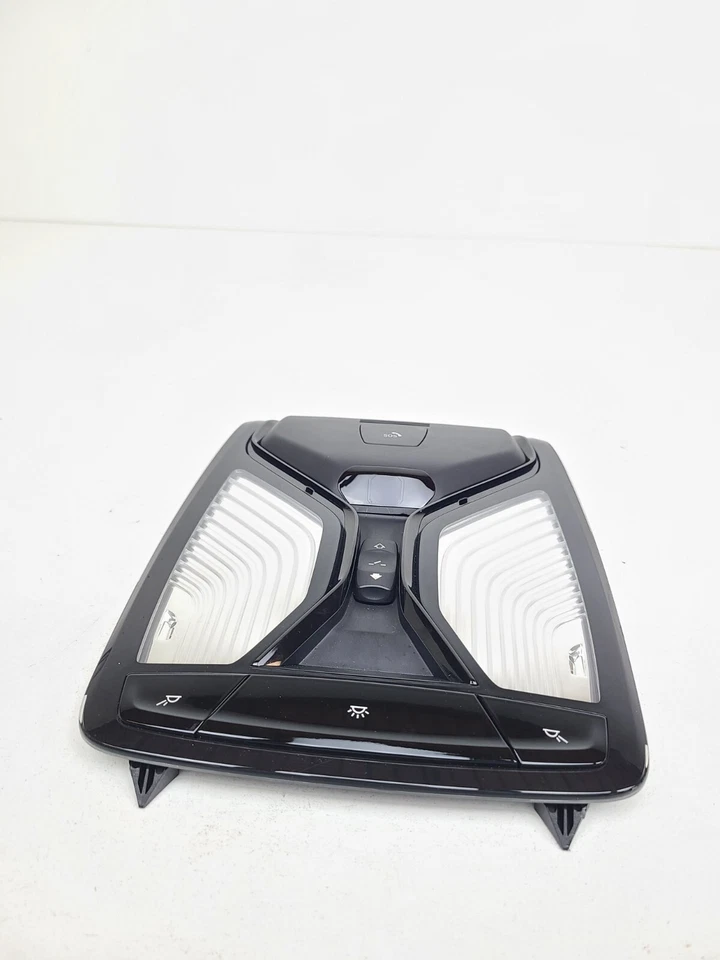 2017-2020 BMW 530I G30 FRONT ROOF OVERHEAD CONSOLE DOME LIGHT LAMP SWITCH OEM - Image 2 of 4