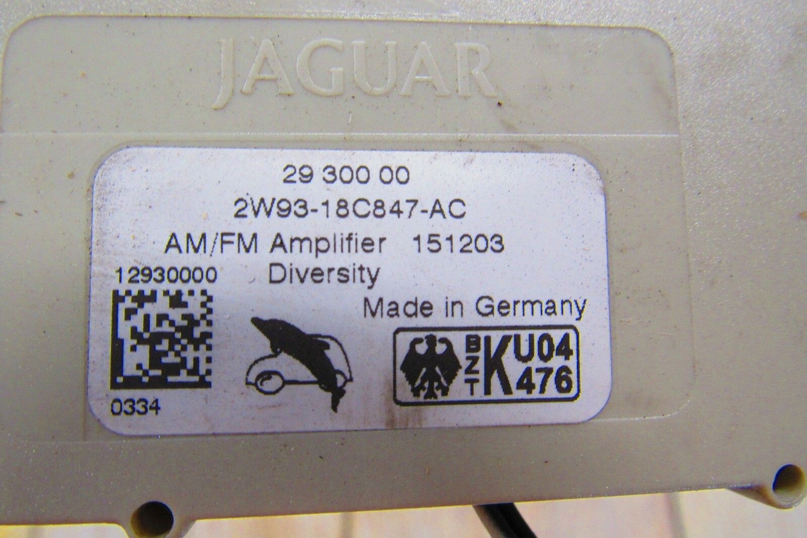 03-08 Jaguar S-Type X204 AM FM Radio Antenna Amplifier 2R8318C847AC OEM