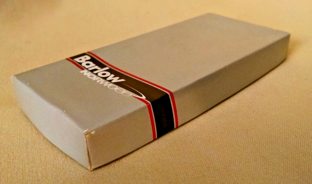 KEE BUSINESS COLLEGE KEYCHAIN KEYRING ORG BOX BARLOW NORWOOD SILVER